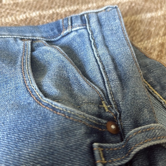 Old Navy The Flirt Jeans Light Wash - Picture 4 of 6